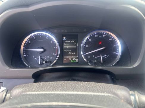 Used 2018 Toyota Highlander Limited Platinum AWD/4WD image 2