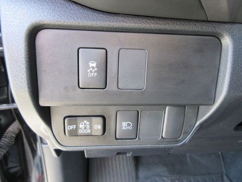 Used 2023 Toyota Tacoma SR5 w/ Technology Package AWD/4WD image 23