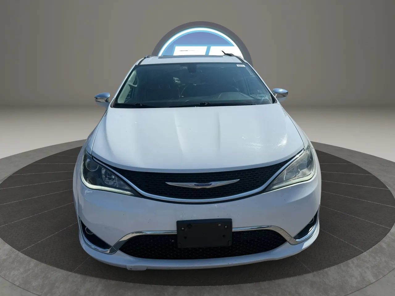 Used 2020 Chrysler Pacifica Limited FWD image 4