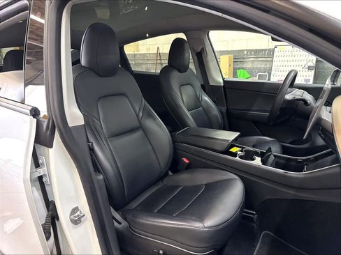 Used 2020 Tesla Model Y Long Range AWD/4WD image 10