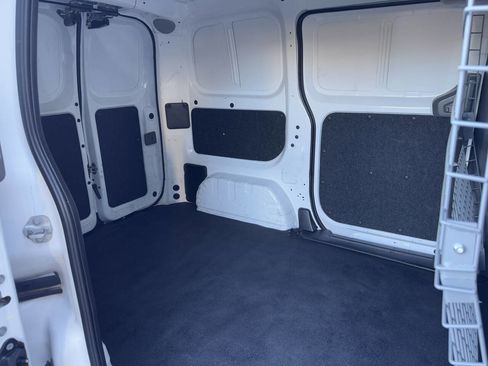 Used 2018 Chevrolet City Express LT image 11