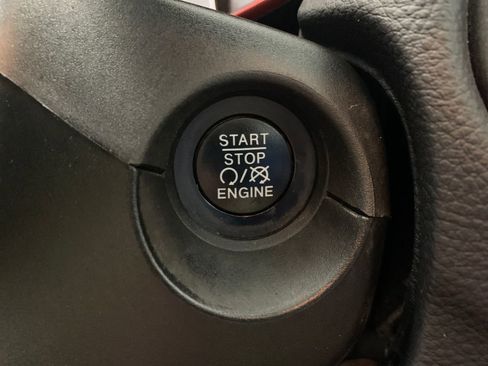 Used 2019 Jeep Compass Trailhawk AWD/4WD image 13
