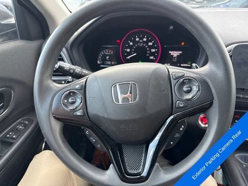 Used 2022 Honda HR-V EX image 11