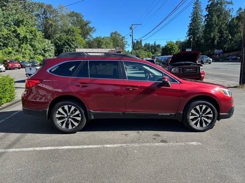 Used 2015 Subaru Outback 2.5i Limited AWD/4WD image 4