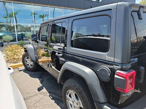 Used 2018 Jeep Wrangler Unlimited Sport S AWD/4WD image 13