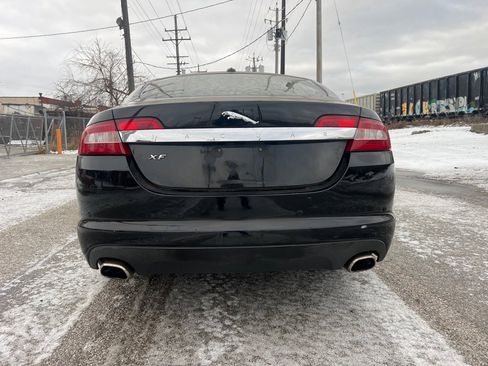 Used 2010 Jaguar XF Luxury image 7