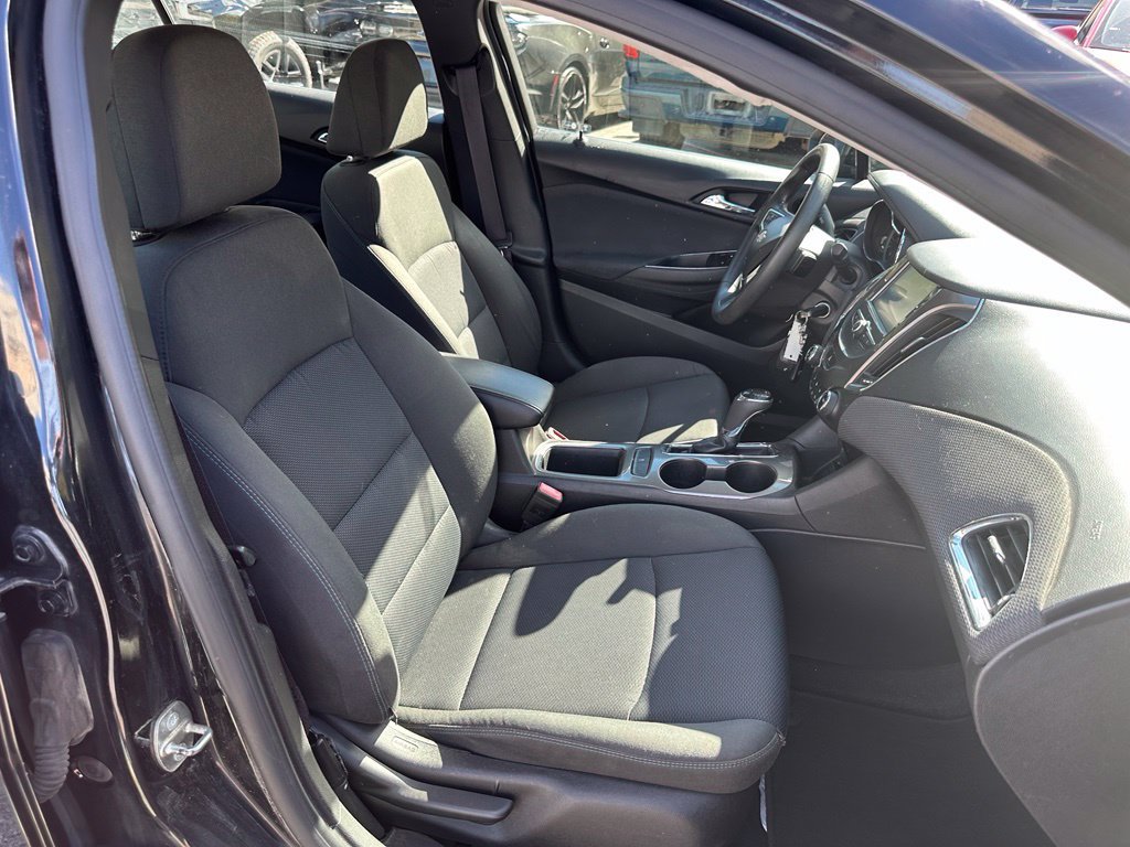 Used 2016 Chevrolet Cruze LT FWD image 28