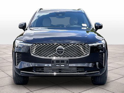 New 2026 Volvo XC90 T8 Plus w/ Protection Package AWD/4WD image 5