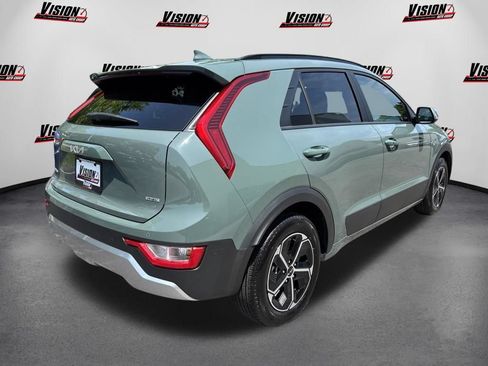 Certified 2025 Kia Niro EX w/ EX Cold Weather Package FWD image 6