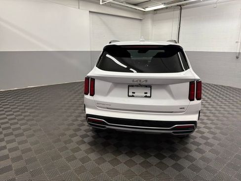 Certified 2023 Kia Sorento SX AWD/4WD image 10