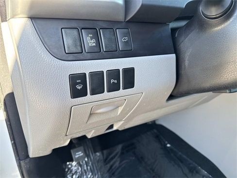 Used 2015 Toyota Highlander Limited image 33