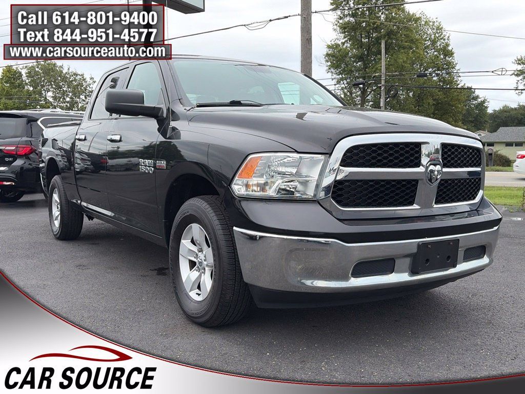 Used 2017 RAM 1500 Classic SLT AWD/4WD image 3