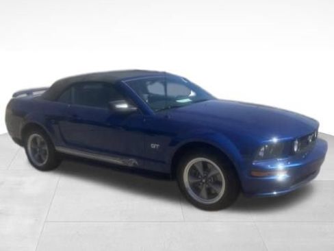 Used 2006 Ford Mustang GT RWD image 6