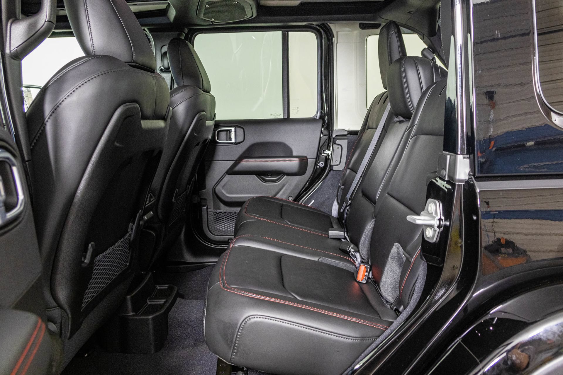 New 2027 Jeep Wrangler Unlimited Rubicon AWD/4WD image 36