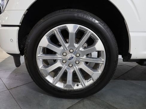 Used 2023 Ford F150 Limited image 33