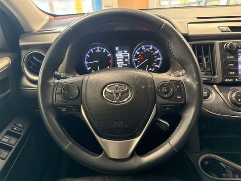 Used 2018 Toyota RAV4 XLE image 24