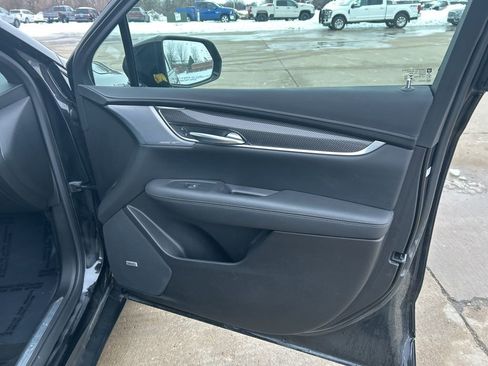 Used 2023 Cadillac XT5 Sportv image 21