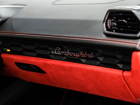 Used 2015 Lamborghini Huracan LP 610-4 AWD/4WD image 61
