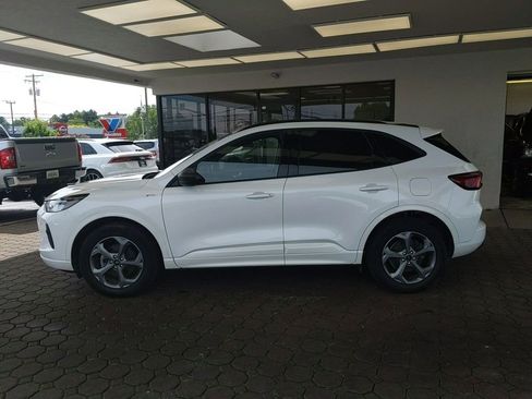 Used 2024 Ford Escape ST-Line w/ Tech Pack #1 AWD/4WD image 10
