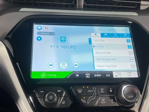 Used 2020 Chevrolet Bolt LT image 17