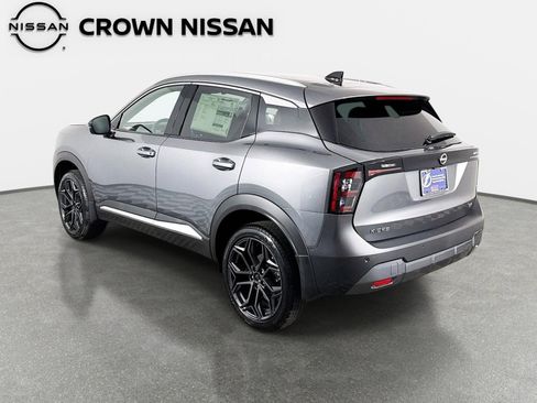 New 2026 Nissan Kicks SR FWD image 7