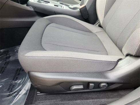 Certified 2025 Subaru Crosstrek 2.0i Premium image 25