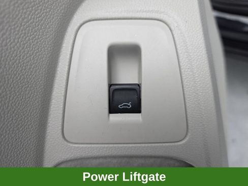 Used 2024 Volkswagen Tiguan SE R-Line AWD/4WD image 22