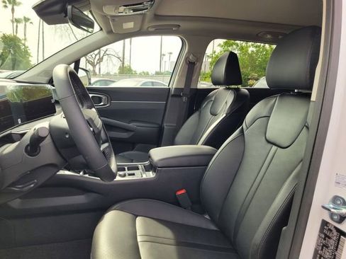 New 2026 Kia Sorento S FWD image 9