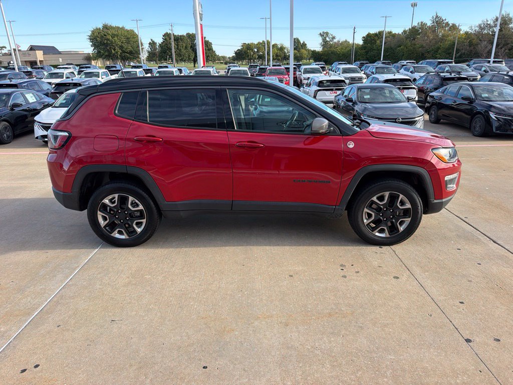 Used 2018 Jeep Compass Trailhawk w/ Leather Interior Group AWD/4WD image 6