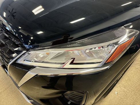 Used 2020 Nissan Kicks SV w/ Exterior Package image 28