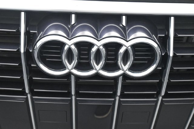 Used 2022 Audi Q3 2.0T Premium AWD/4WD image 41