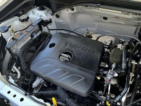 Used 2024 Buick Encore GX Avenir w/ Avenir Technology Package AWD/4WD image 29