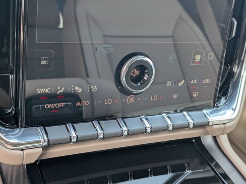 New 2026 GMC Yukon Denali AWD/4WD image 13