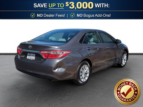 Used 2017 Toyota Camry LE FWD image 7