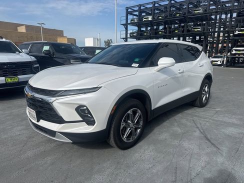 Used 2023 Chevrolet Blazer LT image 1