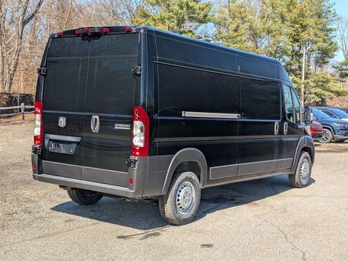 New 2026 RAM ProMaster 2500 w/ Convenience Group FWD image 3