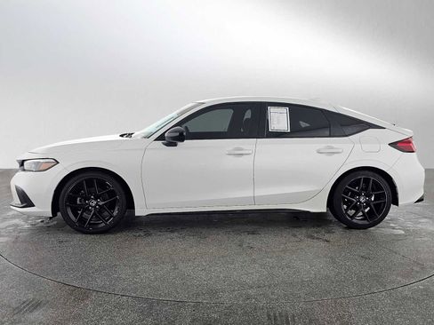 Used 2023 Honda Civic Sport image 6