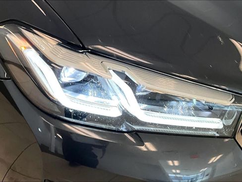 Used 2023 BMW 530i w/ Premium Package RWD image 25