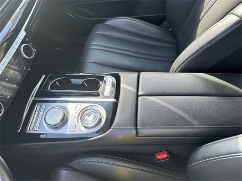 Used 2023 Genesis G80 2.5T image 24