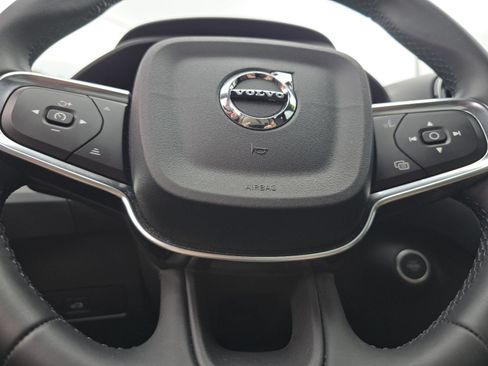 Used 2023 Volvo XC40 B5 Plus w/ Driver Assist Package AWD/4WD image 32