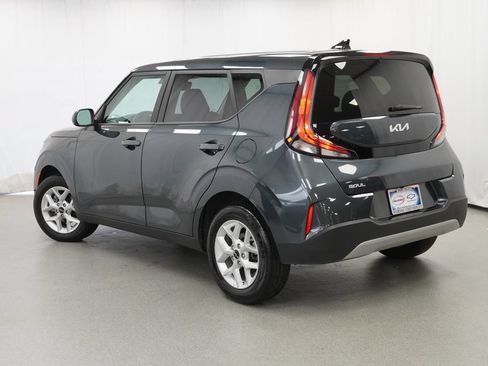 Used 2025 Kia Soul LX w/ LX Technology Package FWD image 5