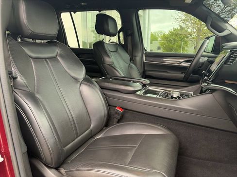 Used 2022 Jeep Wagoneer Series I w/ Convenience Group I AWD/4WD image 35