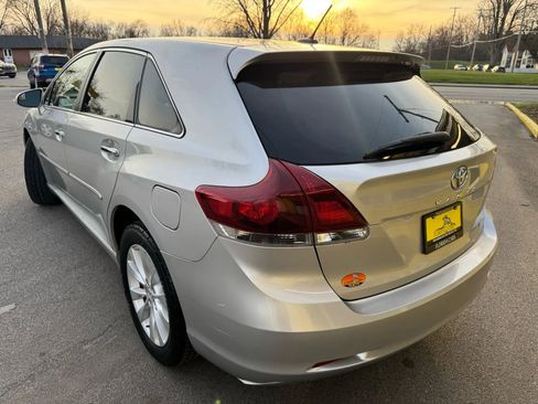 Used 2013 Toyota Venza XLE image 6