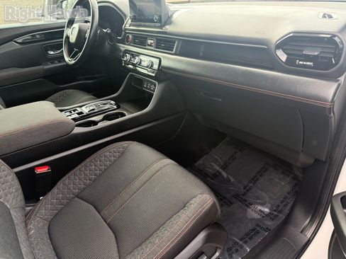 Certified 2023 Honda Pilot Sport image 28