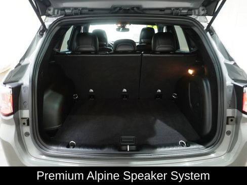 Used 2023 Jeep Compass Limited w/ Sun and Sound Group AWD/4WD image 9