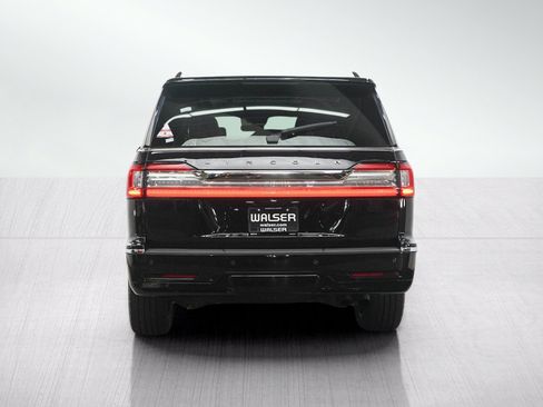 Used 2019 Lincoln Navigator Reserve AWD/4WD image 4