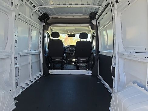 New 2025 RAM ProMaster 1500 w/ Convenience Group image 4