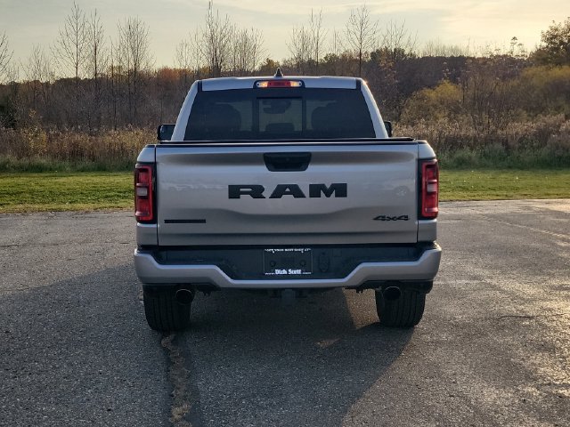 Used 2025 RAM 1500 Big Horn AWD/4WD image 7