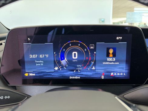 Used 2025 Chevrolet Traverse LT w/ Midnight/Sport Edition FWD image 11