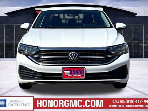 Used 2024 Volkswagen Jetta S image 2